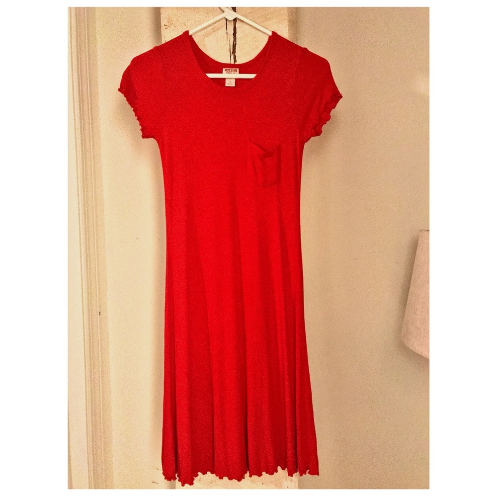 Red ribbed T-shirt dress with pocket